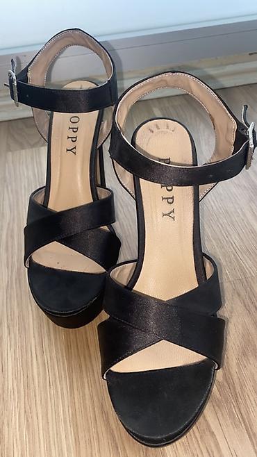Basanoşka və səndəllər: Qadın yüksək dabanlı platforma sandal - Rəng: qara - Model: qalın — 1