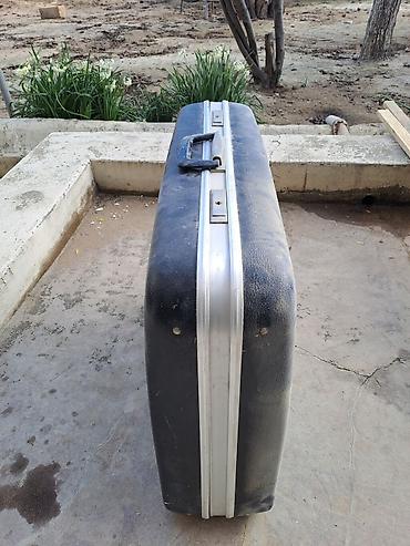 Чемоданы: Camadan satilir. Sovet vaxtindan qalmadir — 2