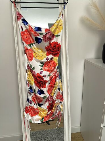 poze za slikanje u haljini: M (EU 38), color - Multicolored, Other style, With the straps