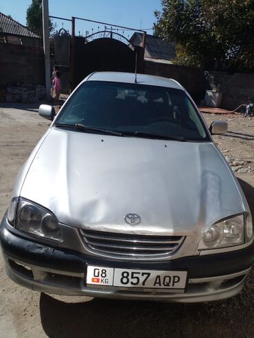 авенсус: Toyota Avensis: 2000 г., 1.8 л, Механика, Бензин, Седан