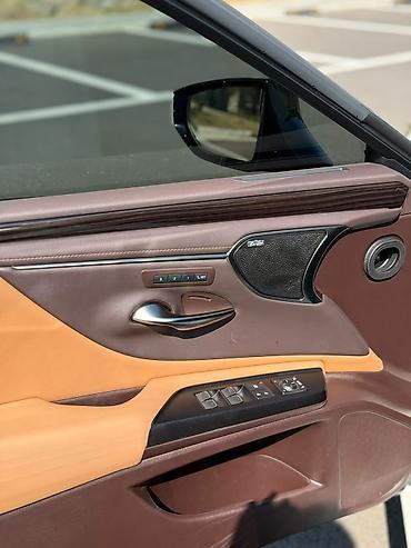 Lexus: Lexus ES: 2022 г., Гибрид, Седан — 20