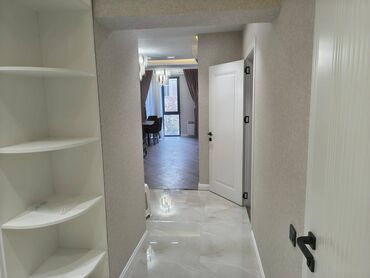 Uzunmüddətli kirayə mənzillər: Nizami metrosu yanınında mənzil kirayə verilir. Mərtəbə 12/3. Ümumi — 9