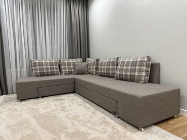 мебель байке: Бурчтук диван, Колдонулган