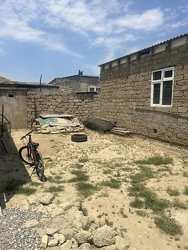 atciliqda evler: Obyekt: həyəti olan fərdi yaşayış evi Təsvir: - Tam daş hasarla — 10