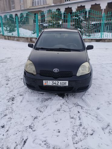 Toyota: Toyota Yaris: 2003 г., 1 л, Механика, Бензин, Хэтчбэк