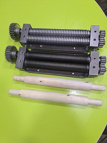 Другая техника для кухни: Продаю тестораскаточную машинку .220v/380v лапшарезка. лагмано — 4