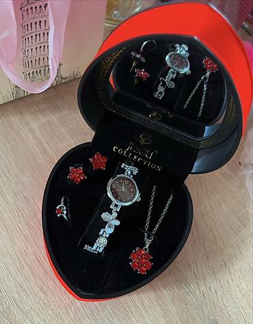 Yeni, Klassik Saat dəsti, rəng - Gümüşü