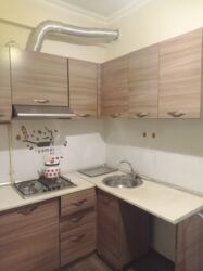 Uzunmüddətli kirayə mənzillər: Yasamal Mida Yasayis Kompleksinde 9/3 mertebesi 3 otagli Bos menzil — 2