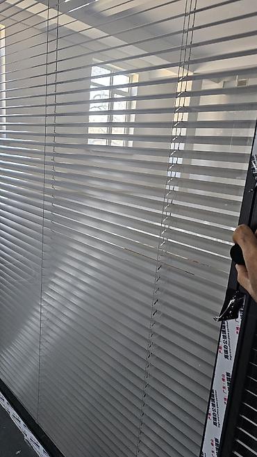 Другие окна на заказ: Стеновые перегородки . стекло каленное с двух сторон, а внутри — 6