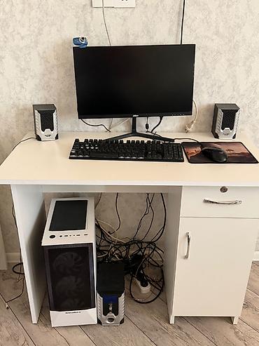 Masaüstü kompüterlər və iş stansiyaları: Masaüstü kompüter seti Tərkibi: - Sistem bloku: ağ qutuda, ön hissədə — 1