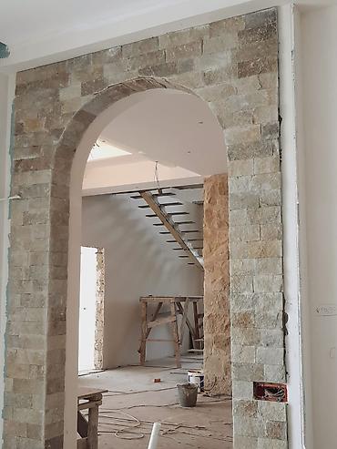 Fasad işləri: Kabançik travertin dekorativni daş usdasi -da lalafo.az — 17 Fasad işləri: Kabançik travertin dekorativni daş usdasi — 17