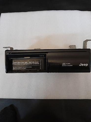 ipod mp3 player: Jeep orijinal 10 diskli CD changer - Brend/orijinal: Jeep (Chrysler — 2