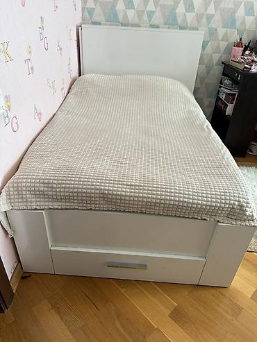 qız çarpayıları: Ağ rəngli tək nəfərlik yataq çarpayısı - Material: parlaq ağ — 3