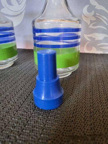 Ostalo posuđe: Flasice nove,vintaz italijanske za ulje,sirce. Nove flasice za — 8