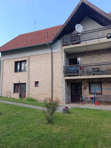 Kuće na prodaju: 256 kv. m, 6 soba — 2