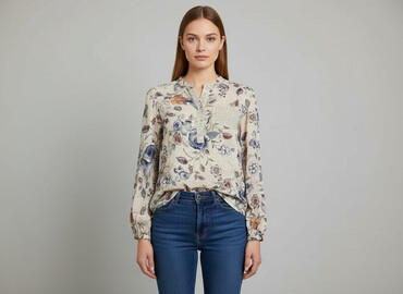 bluzki w serek plus size: Women's blouse, size S