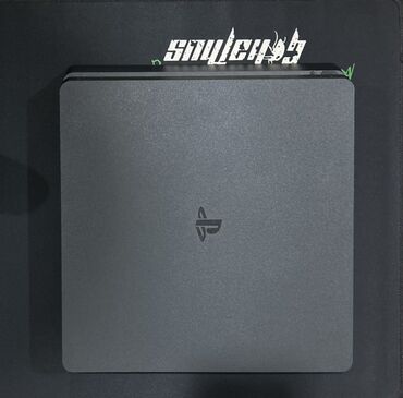 PS4 (Sony Playstation 4): Sony PlayStation 4 Slim oyun konsolu Ideal veziyyetde ustada olmuyub — 1