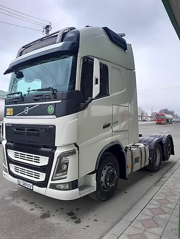 Тягачи: Тягач, Volvo, 2015 г., Без прицепа — 1