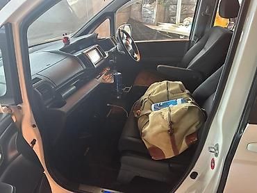 Honda: Honda Stepwgn: 2011 г., 2 л, Вариатор, Бензин, Минивэн — 6