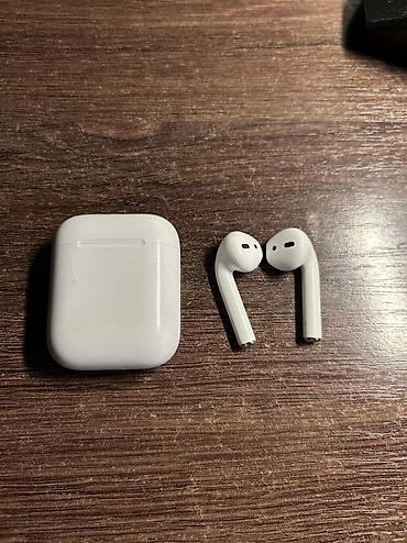 airpods 1: Беспроводные наушники-вкладыши, Apple, Airpods 2, Б/у — 3