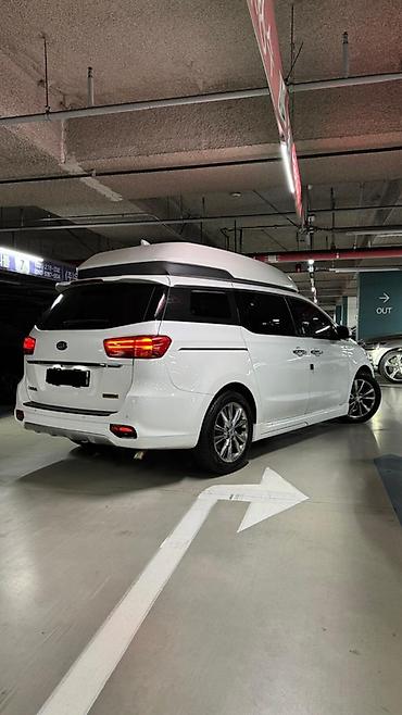 Kia: Kia Carnival: 2019 г., Минивэн — 7