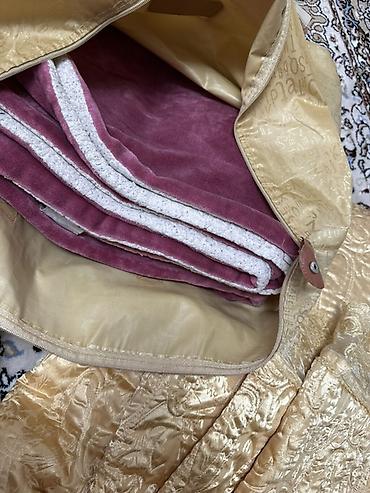 bed sheets: Покрывало/плед с чехлом для хранения. - Материал верха: блестящий — 3