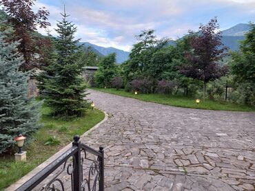 Günlük kirayə evlər: 200 kv. m, 5 otaqlı, Artezian quyusu, Kanalizasiya, Kombi — 28