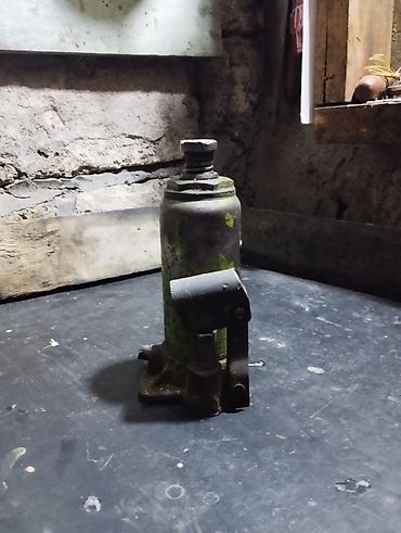 traktor mini: Hidravlik “butulka” tipli domkrat - Tip: Şaquli (bottle jack) — 3