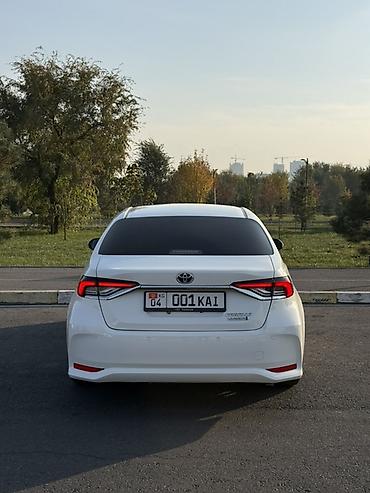 fit rs: Toyota Corolla: 2022 г., 1.8 л, Автомат, Бензин, Седан — 8