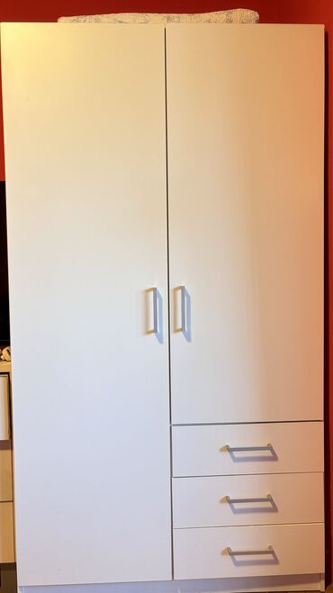 toaletna stolica novi sad: Double warderobe, Used