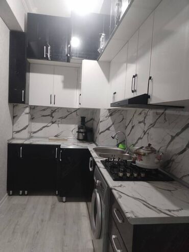 Uzunmüddətli kirayə mənzillər: Sumqayıt, Bağça şəhərdə 3 otaq, 100 kv, 2 sanuzelli, geniş balkon və -da lalafo.az — 8 Uzunmüddətli kirayə mənzillər: Sumqayıt, Bağça şəhərdə 3 otaq, 100 kv, 2 sanuzelli, geniş balkon və — 8