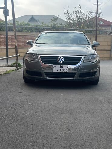 Volkswagen: Volkswagen Passat: 2 l | 2005 il Sedan — 1