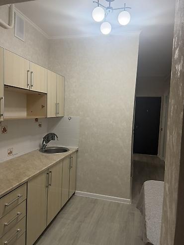 flat osh: 📢 Срочно продается 1-комнатная квартира! 🏠 105 серия 📐 Площадь: 35 м² — 3