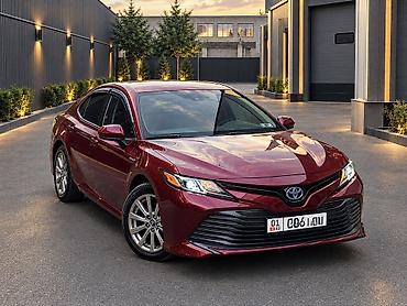byd xan: Toyota Camry: 2020 г., 2.5 л, Вариатор, Гибрид, Седан — 1