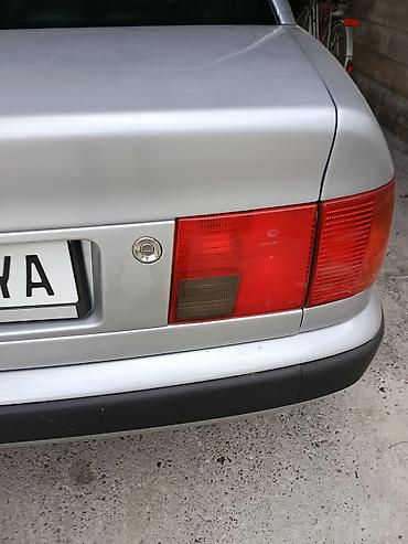 подномерники: Задние фонари на багажник и подномерник для Audi 100 C4 а6 (седан — 3