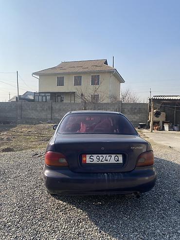 Другие автомобили: Седан компакт-класса, 4 двери, темно-фиолетовый цвет. Кузов с — 5