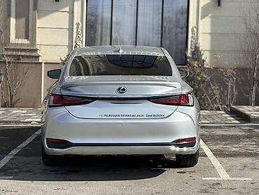 Lexus: Lexus ES: 2019 г., Типтроник, Гибрид, Седан — 6