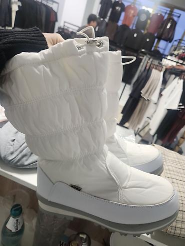 Кроссовки и спортивная обувь: Распродажа фирменных вещей много чего в наличии от 500с почти вся — 5