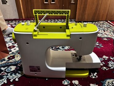 новая бытовая техника: Электронная швейная машина Necchi NC-102D (юбилейная серия 100