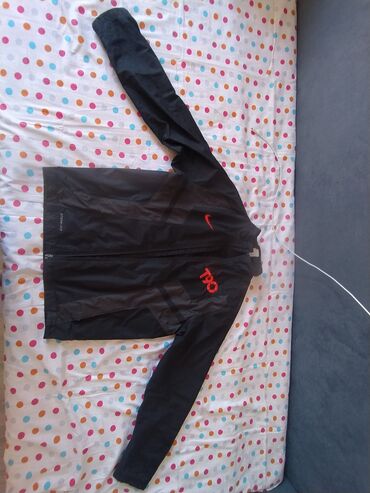 плюшевая куртка nike мужская: Куртка M (EU 38), L (EU 40), цвет - Черный