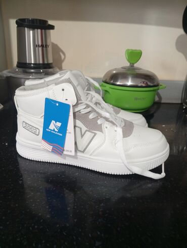 обувь ручной работы бишкек: Красовка новая качество мощный 🔥 
раз 37
800 at lalafo.kg обувь ручной работы бишкек: Красовка новая качество мощный 🔥 
раз 37
800