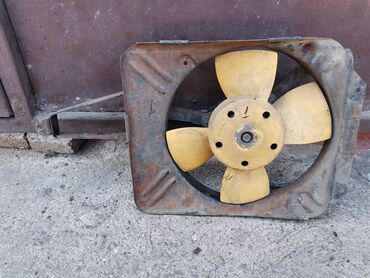 Auto delovi: Dodatni opis Ventilator hladnjaka Lada 2107 Riva sa postoljem broj 1 — 6