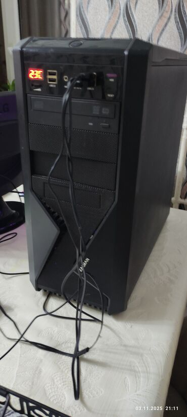 Masaüstü kompüterlər və iş stansiyaları: Səliqəli işlənib, heç bir problemi yoxdur. Kompüter ID — 11