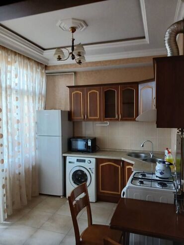 Uzunmüddətli kirayə mənzillər: Azadlıq metrosuna əyaqla 6 dəqiqəlik məsafədə 19 mərtəbəli binanın — 6