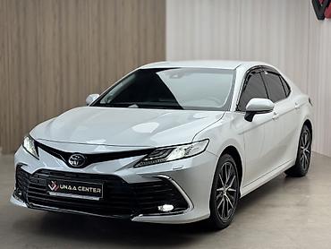 Toyota Camry: 2024 г., 2.5 л, Бензин, Седан — 3