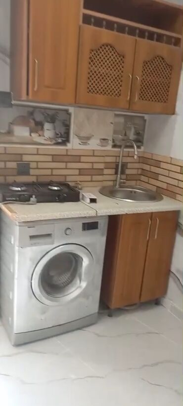 sumqayit 13 mkr kiraye evler: 25 kv. m, 1 otaqlı, Qaz, İşıq, Su