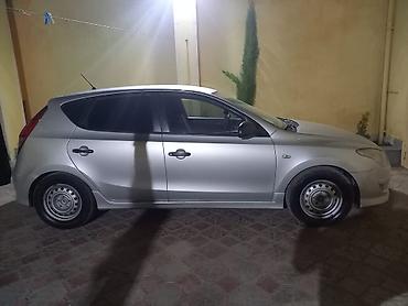 audi kupe: Hyundai i30 hatchback - Kuzov: 5 qapılı hatchback, gümüşü rəng - — 8