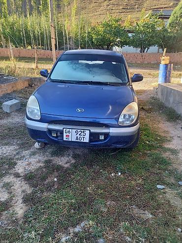 ssangyong musso grand: Daihatsu Sirion: 1999 г., 0.1 л, Механика, Бензин, Хэтчбэк — 1