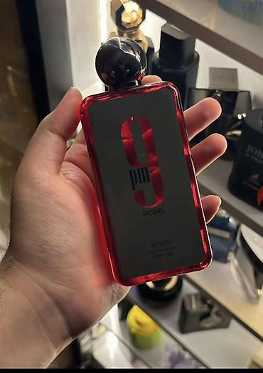 Dekant parfum satılır.Hər biri orginaldı dubaydan alınıb.Qış