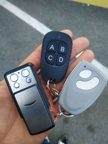 Пульты для ворот и шлагбаумов: Пульт универсальный Заказывайте пульты для ворот с выездом по городу — 8